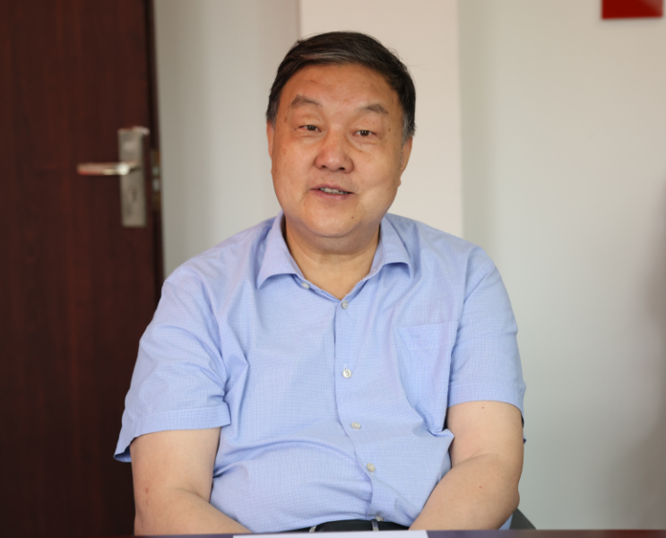吴前进在华阴市调研慈善工作