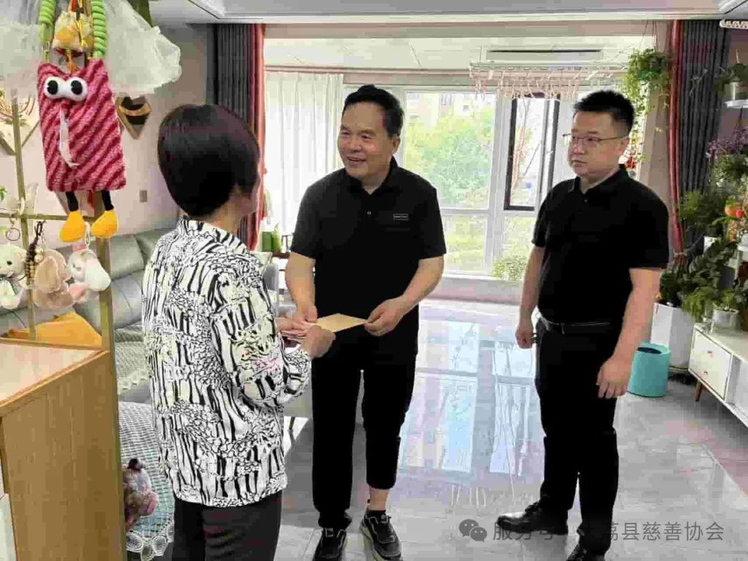 情暖五月天 慈善在行动-大荔县慈善协会开展五月份慈善救助活动