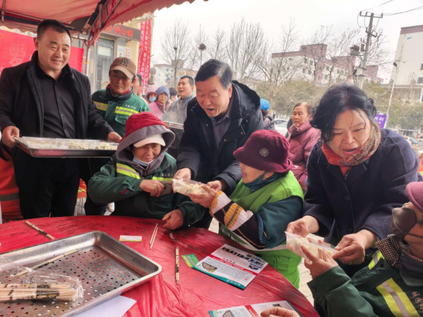 弘扬雷锋精神  开展志愿服务