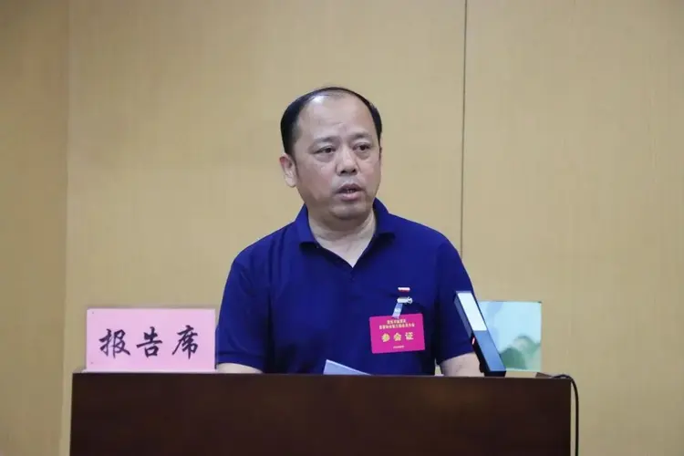 换届启新程 善爱续华章——渭南市临渭区慈善协会第三届会员大会圆满召开